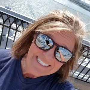 Meet your Posher, Paula